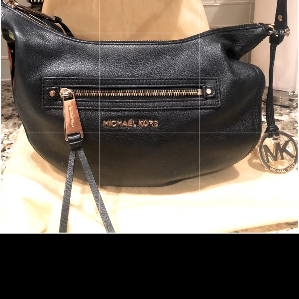 Michael Kors Shoulder Bag Hobo Style in Black